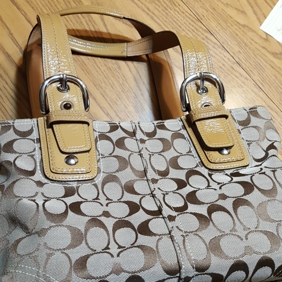 Coach large hand bag EUC - Picture 7 of 7